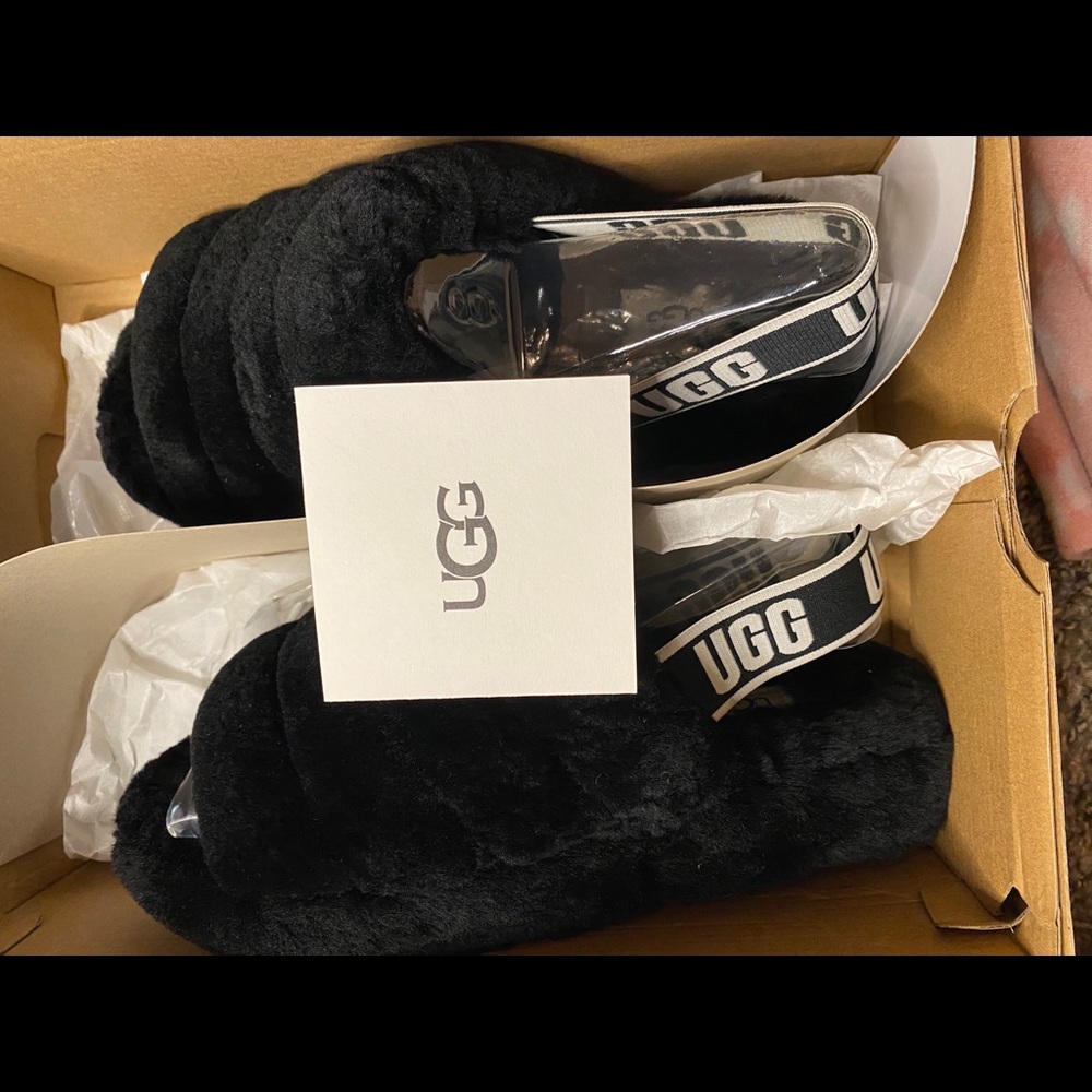 Fluff Yeah Ugg slides.